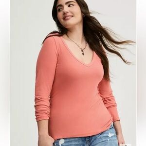 NWT Torrid ribbed v neck long sleeve tee
